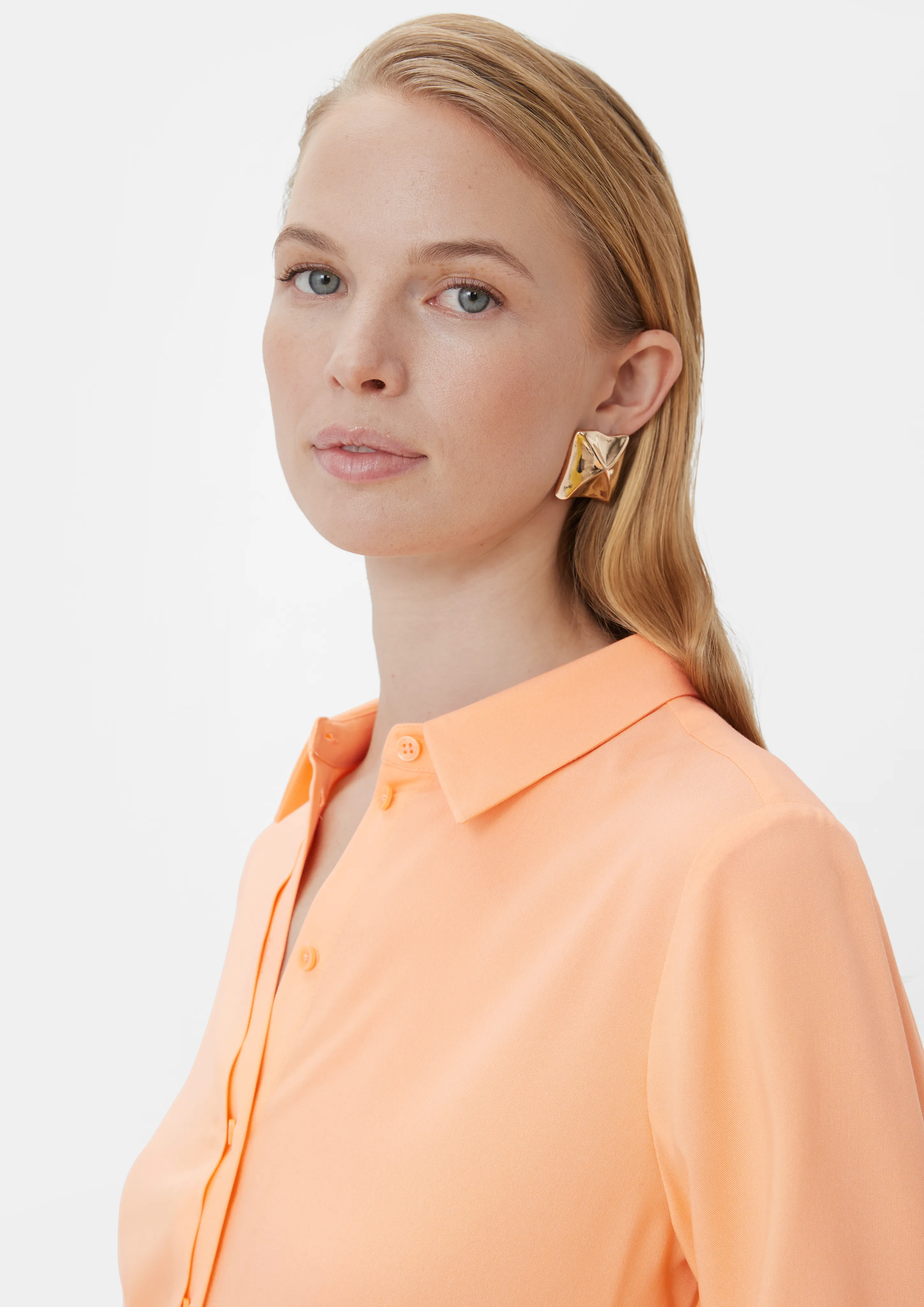 Bluse mit Knopfleiste